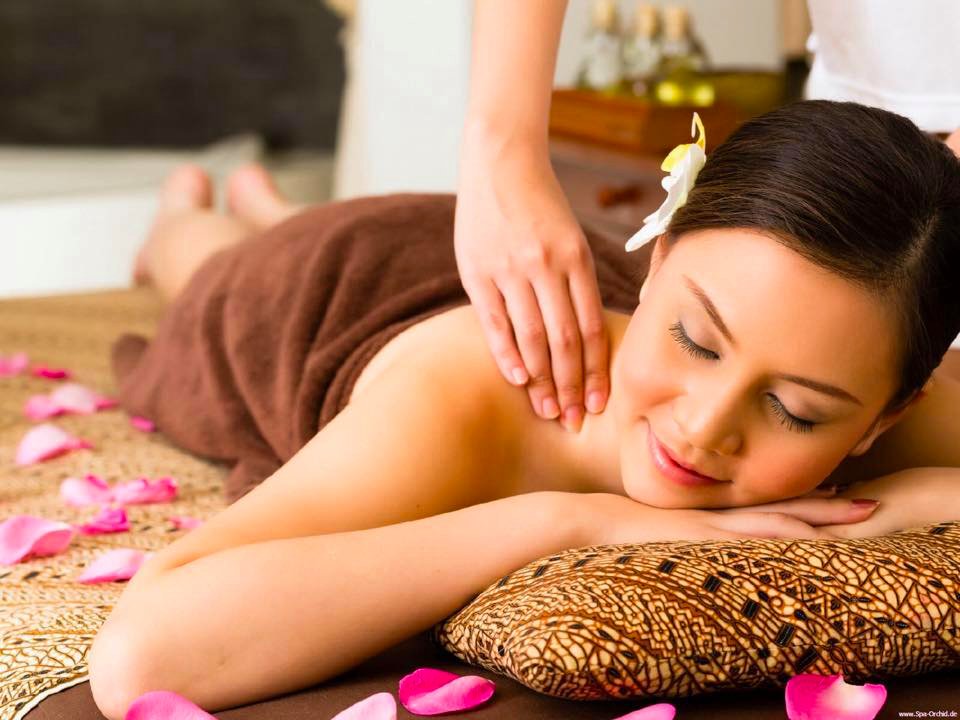 Body Massage (Female)